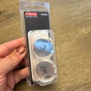 Delta Genuine Part ~ RP19659 ~ Button Set‎ Kitchen Or Lavatory Faucets